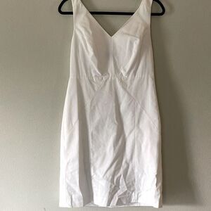New! The Limited, White, Knee-Length, Lined Dress. Size 8.